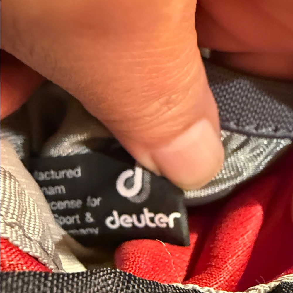 Deuter AC Lite 20L hiking backpack. Excellent condition. - Picture 5 of 7